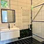 Апартаменты Forest Natural Oasis & Free Parking Гёдёллё