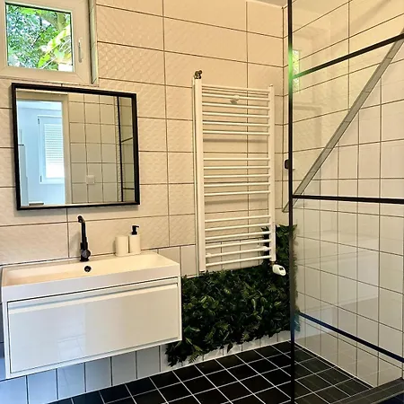 Apartamento Forest Natural Oasis & Free Parking Gödöllő